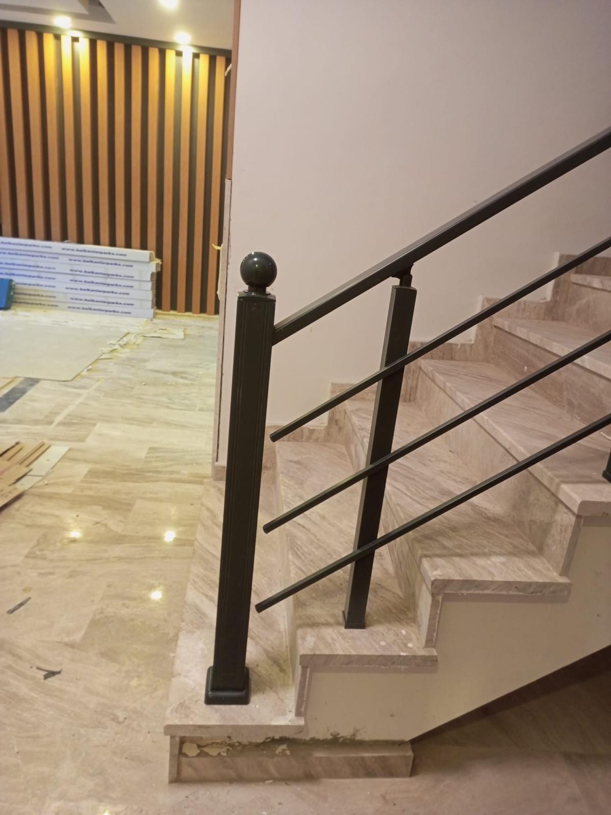 Aliminyum küpeşte merdiven ve fransız 9